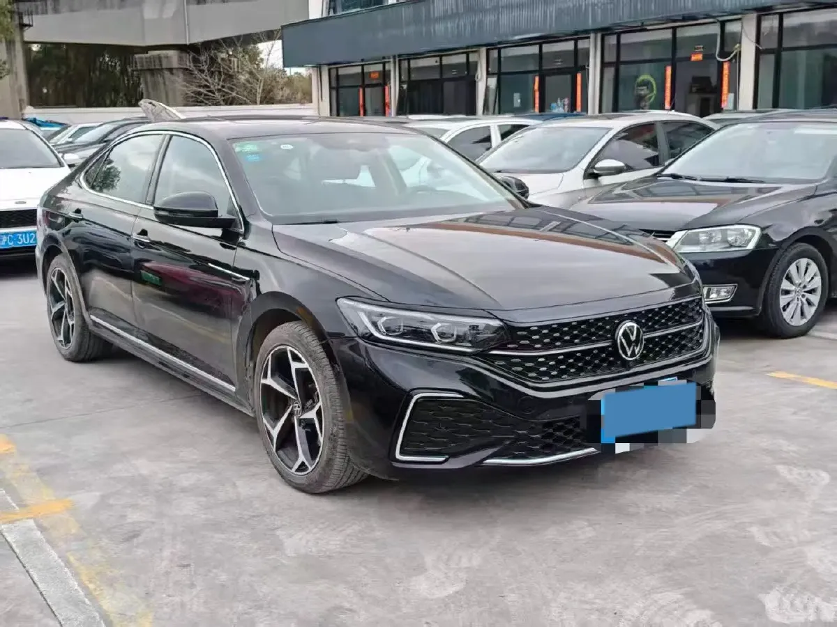 2023 Volkswagen Passat 2.0T 186HP L4 7DCT,autocango,china used car exporter,china ev exporter,chinese used car exporter,chinese used ev exporter