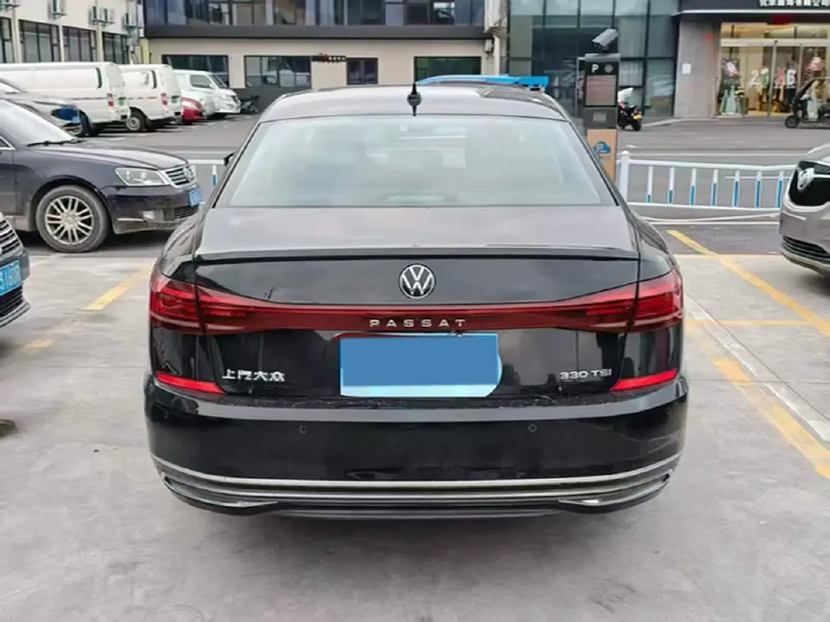 2023 Volkswagen Passat 2.0T 186HP L4 7DCT,autocango,china used car exporter,china ev exporter,chinese used car exporter,chinese used ev exporter
