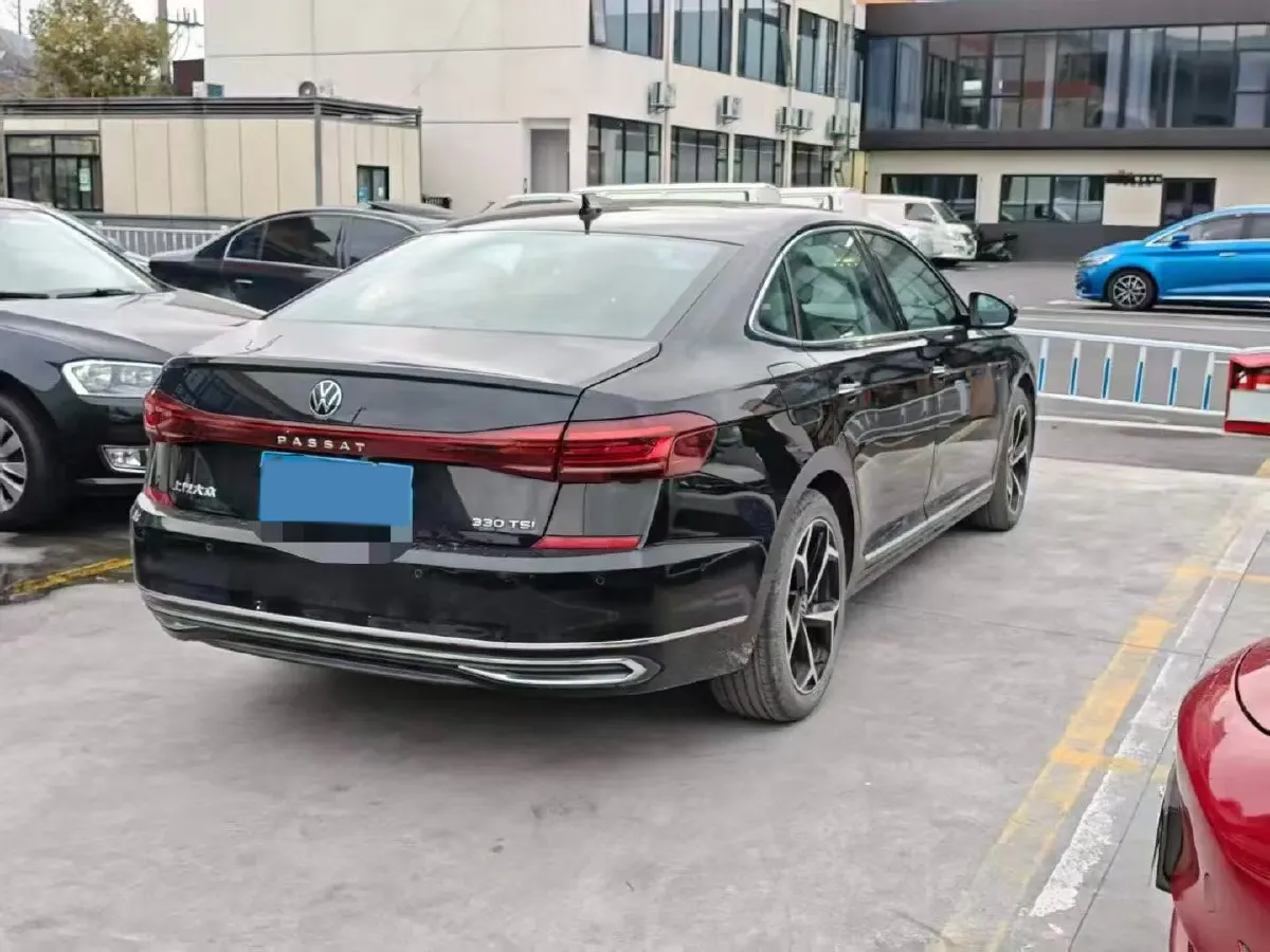 2023 Volkswagen Passat 2.0T 186HP L4 7DCT,autocango,china used car exporter,china ev exporter,chinese used car exporter,chinese used ev exporter