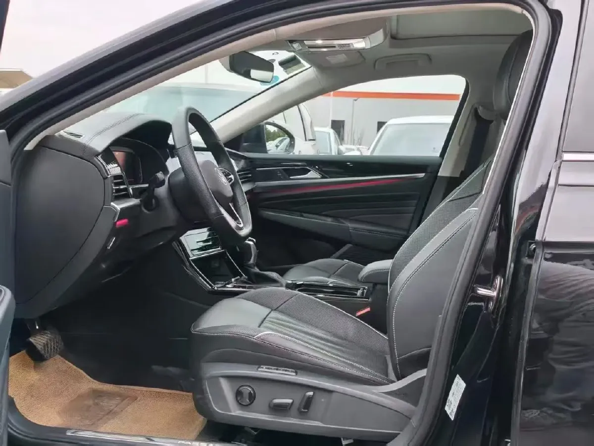 2023 Volkswagen Passat 2.0T 186HP L4 7DCT,autocango,china used car exporter,china ev exporter,chinese used car exporter,chinese used ev exporter