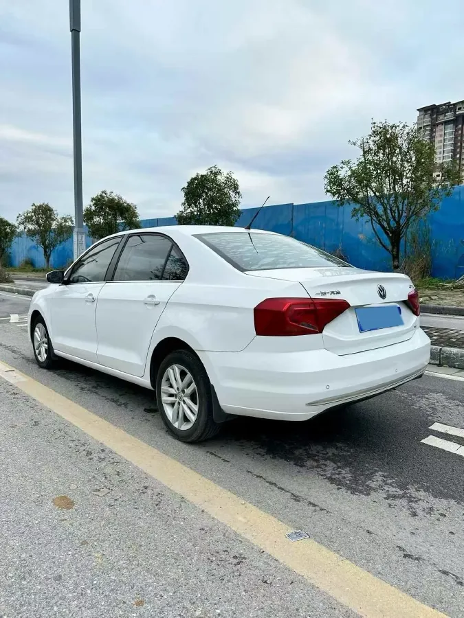 2017 Volkswagen Jetta 1.5L 110HP L4 6AT,autocango,china used car exporter,china ev exporter,chinese used car exporter,chinese used ev exporter
