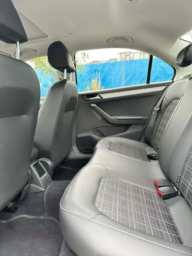 2017 Volkswagen Jetta 1.5L 110HP L4 6AT,autocango,china used car exporter,china ev exporter,chinese used car exporter,chinese used ev exporter