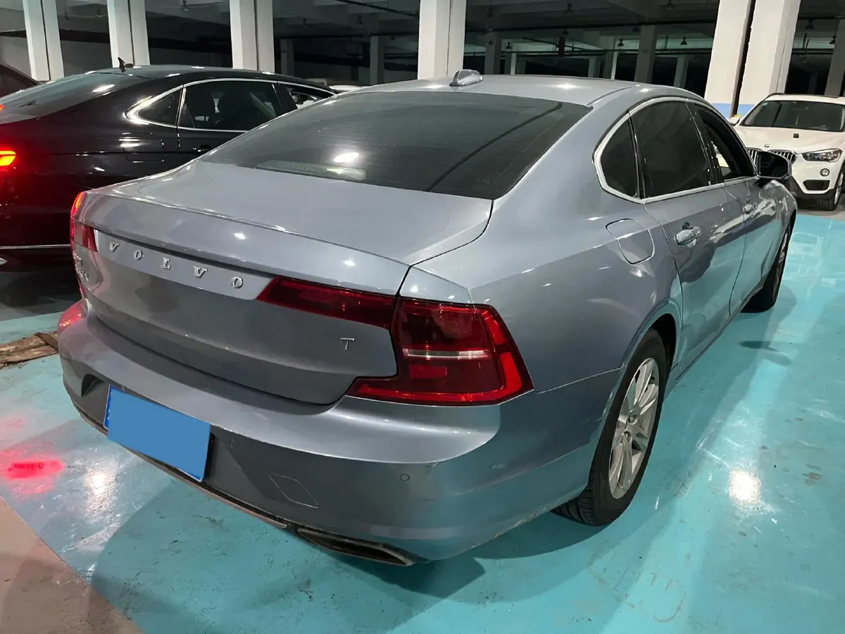 2017 Volvo S90 2.0T 190HP L4 8AT,autocango,china used car exporter,china ev exporter,chinese used car exporter,chinese used ev exporter