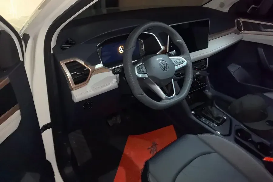 2024 Volkswagen Tharu 1.5T 160HP L4 7DCT,autocango,china used car exporter,china ev exporter,chinese used car exporter,chinese used ev exporter