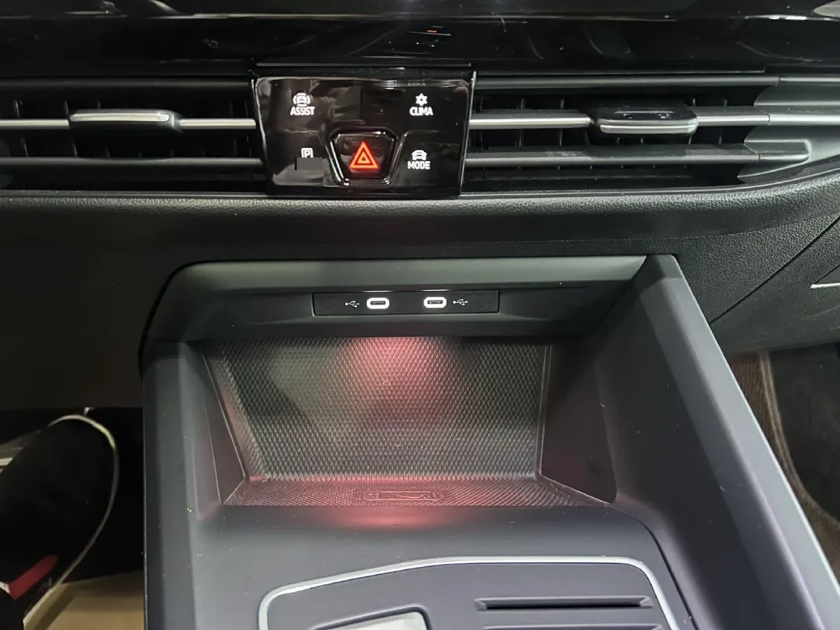 2023 Volkswagen Golf 1.4T 150HP L4 7DCT,autocango,china used car exporter,china ev exporter,chinese used car exporter,chinese used ev exporter