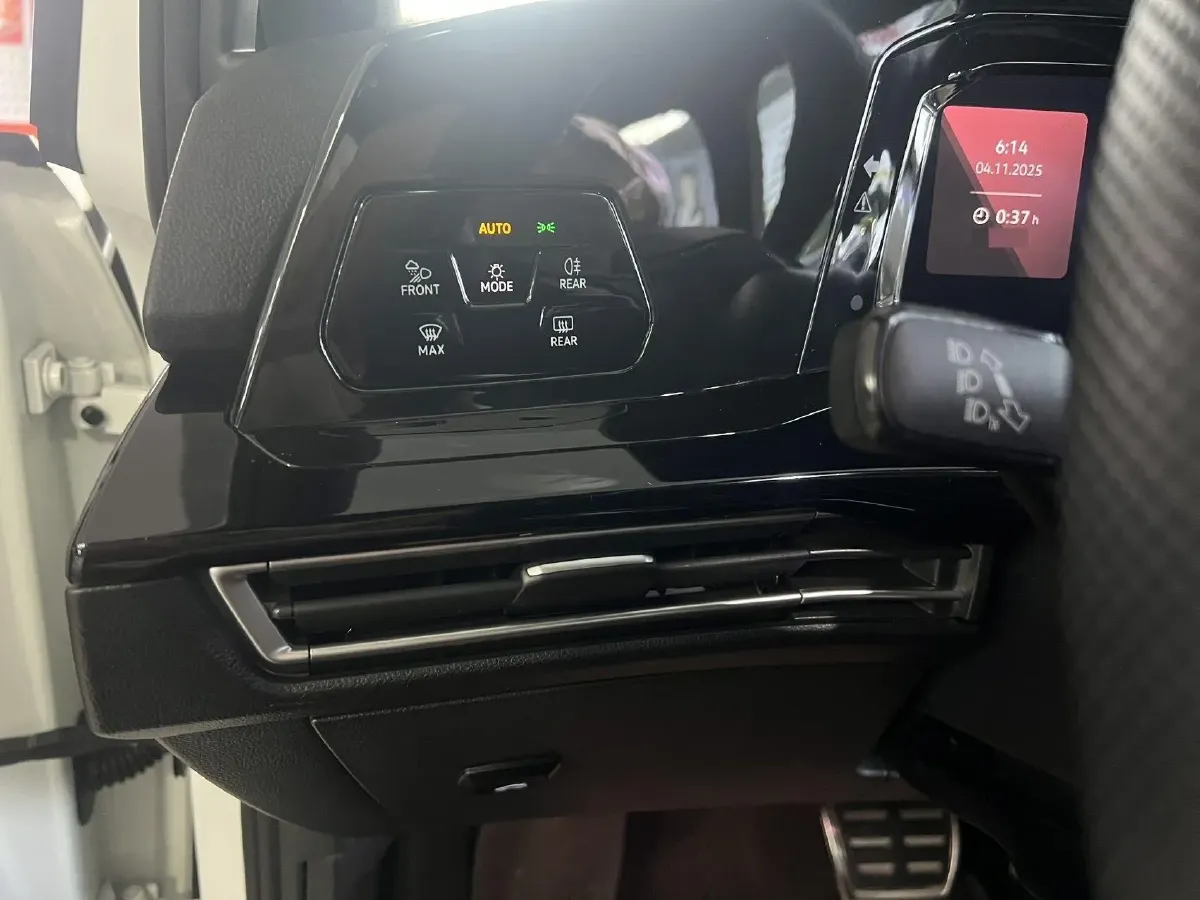 2023 Volkswagen Golf 1.4T 150HP L4 7DCT,autocango,china used car exporter,china ev exporter,chinese used car exporter,chinese used ev exporter