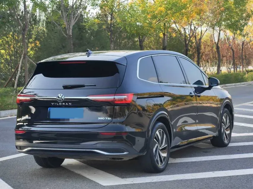 2024 Volkswagen Viloran 2.0T 220HP L4 7DCT,autocango,china used car exporter,china ev exporter,chinese used car exporter,chinese used ev exporter