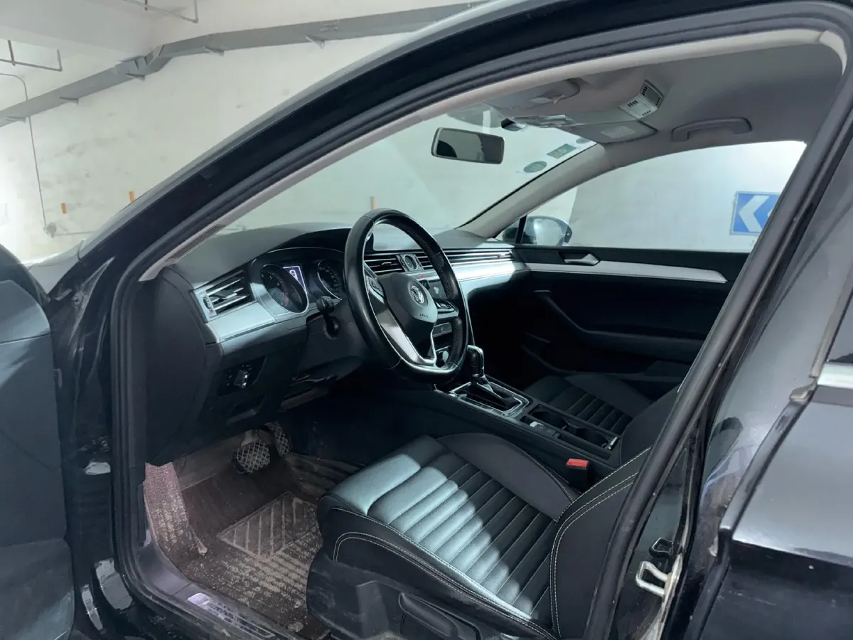 2019 Citroen C6 1.6T 170HP L4 6AT,autocango,china used car exporter,china ev exporter,chinese used car exporter,chinese used ev exporter