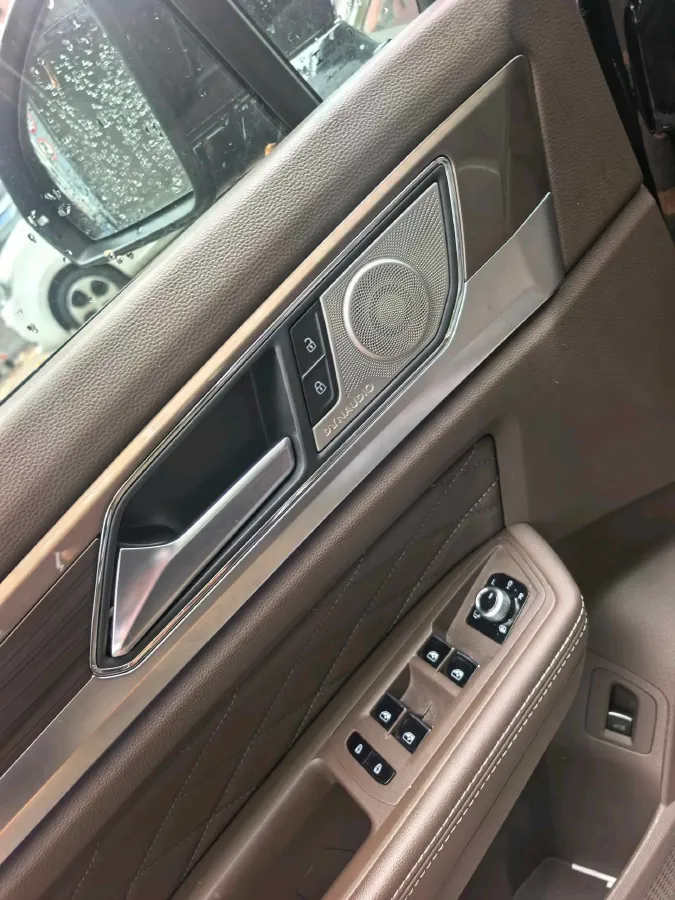 2020 Volkswagen Viloran 2.0T 220HP L4 7DCT,autocango,china used car exporter,china ev exporter,chinese used car exporter,chinese used ev exporter