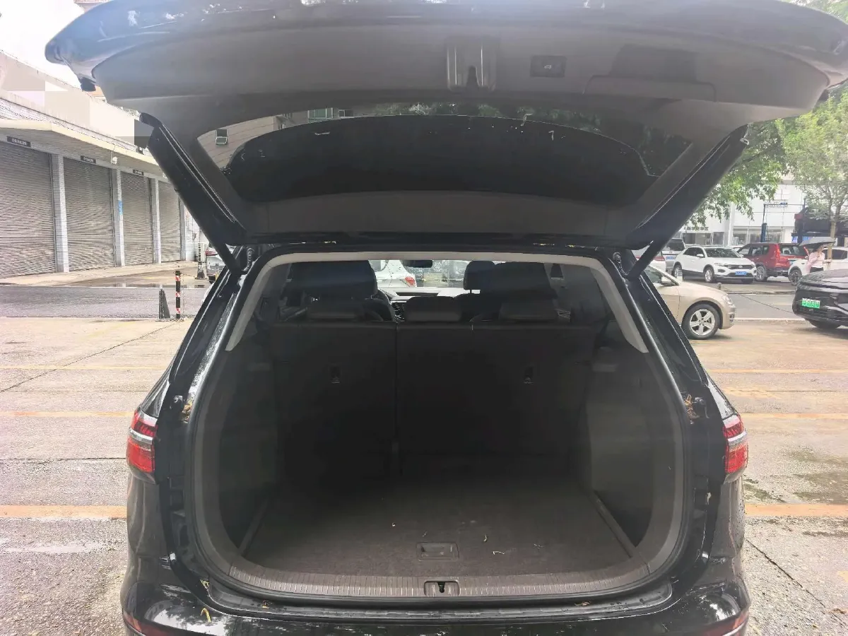 2020 Volkswagen Viloran 2.0T 220HP L4 7DCT,autocango,china used car exporter,china ev exporter,chinese used car exporter,chinese used ev exporter