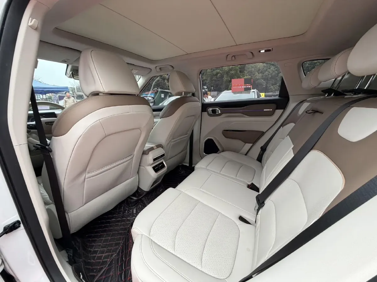 2020 Geely ICON 1.5T 177HP L3 7DCT,autocango,china used car exporter,china ev exporter,chinese used car exporter,chinese used ev exporter