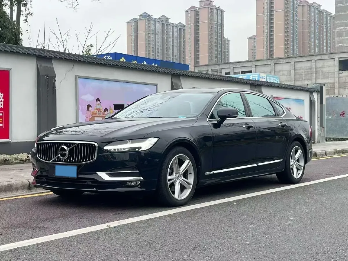 2019 Infiniti Q70 2.0T 211HP L4 7AT,autocango,china used car exporter,china ev exporter,chinese used car exporter,chinese used ev exporter