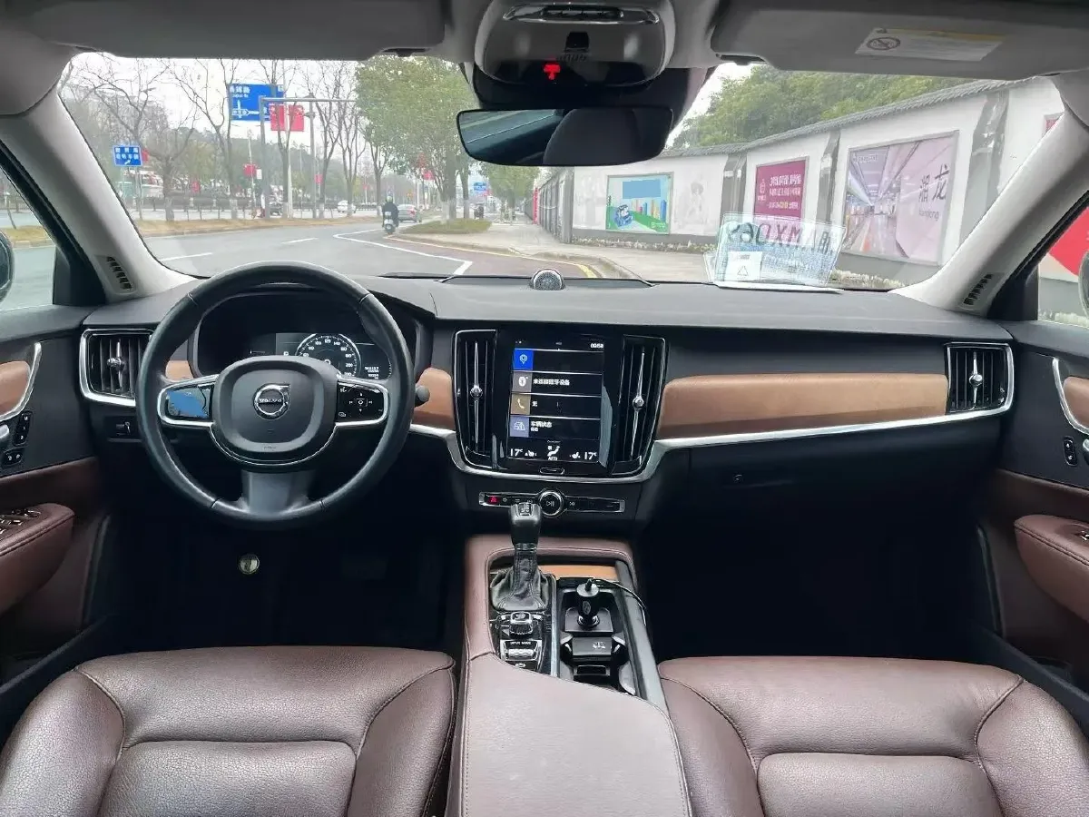 2019 Infiniti Q70 2.0T 211HP L4 7AT,autocango,china used car exporter,china ev exporter,chinese used car exporter,chinese used ev exporter