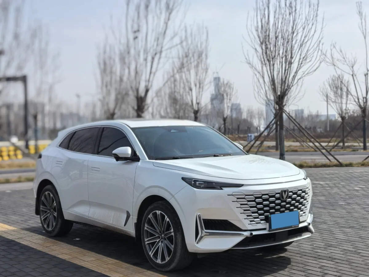 2024 ChangAn UNI-K 2.0T 233HP L4 8AT,autocango,china used car exporter,china ev exporter,chinese used car exporter,chinese used ev exporter