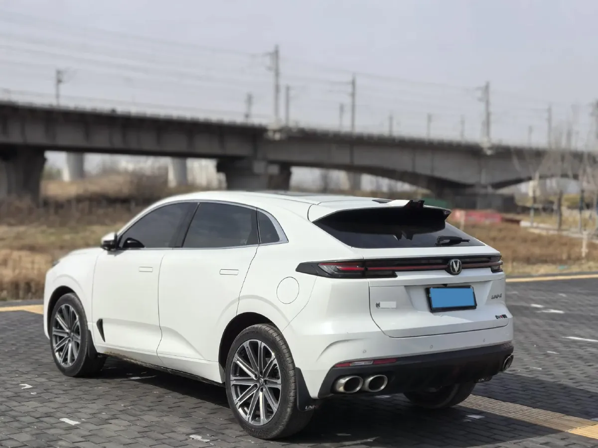 2024 ChangAn UNI-K 2.0T 233HP L4 8AT,autocango,china used car exporter,china ev exporter,chinese used car exporter,chinese used ev exporter