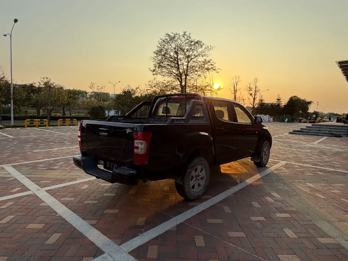 2018 Isuzu RE-MAX Jim 2.8T 116HP L4 5MT,autocango,china used car exporter,china ev exporter,chinese used car exporter,chinese used ev exporter