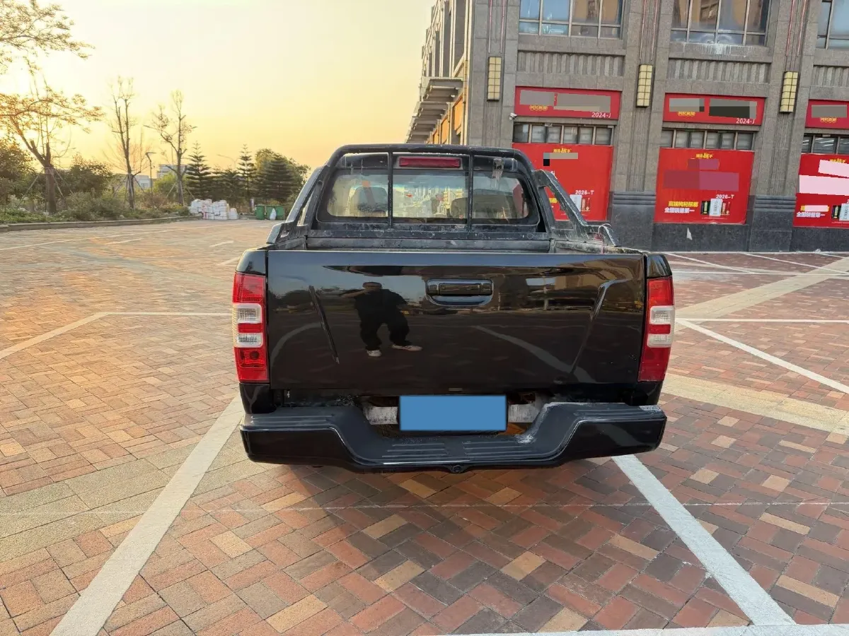 2018 Isuzu RE-MAX Jim 2.8T 116HP L4 5MT,autocango,china used car exporter,china ev exporter,chinese used car exporter,chinese used ev exporter