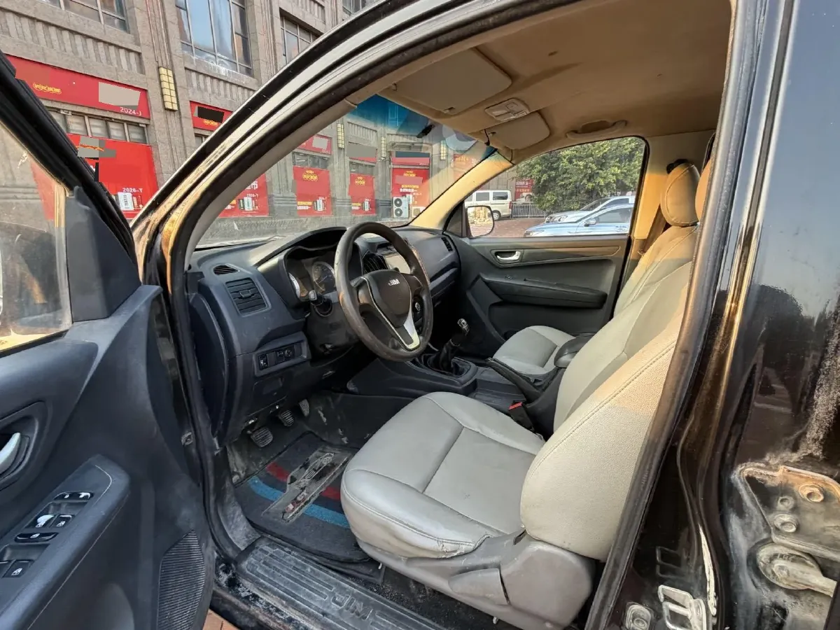 2018 Isuzu RE-MAX Jim 2.8T 116HP L4 5MT,autocango,china used car exporter,china ev exporter,chinese used car exporter,chinese used ev exporter