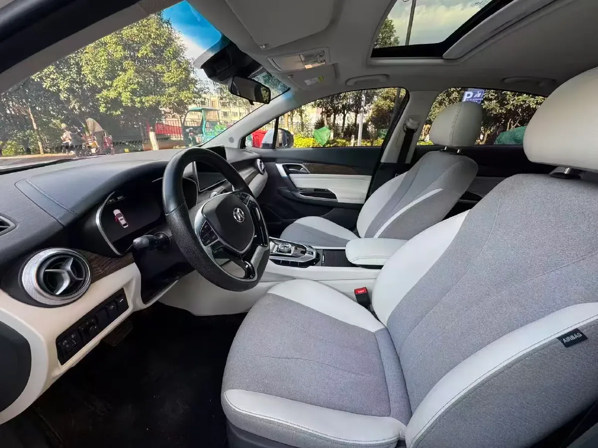 2018 BeiJing Auto EU5 BEV 53.66KWH,autocango,china used car exporter,china ev exporter,chinese used car exporter,chinese used ev exporter