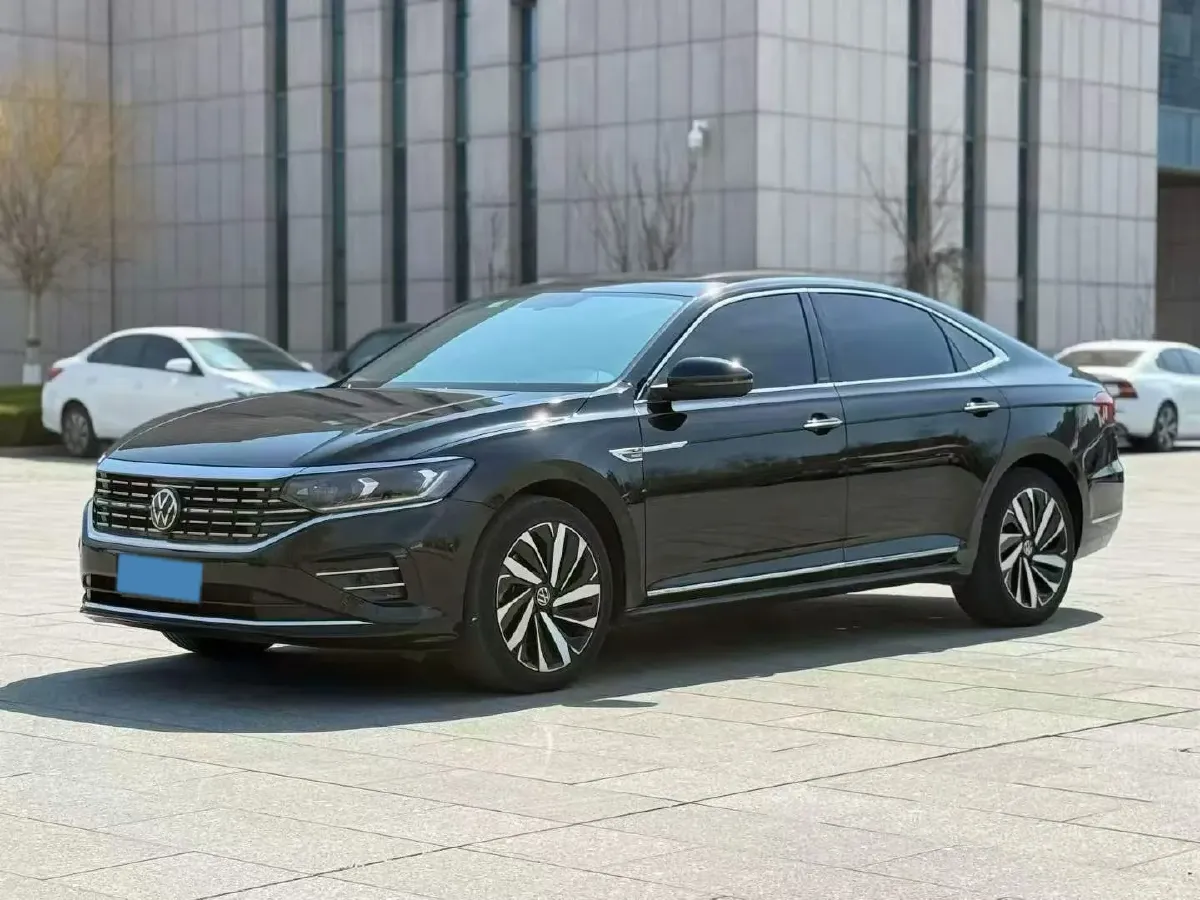 2023 Volkswagen Passat 2.0T 186HP L4 7DCT,autocango,china used car exporter,china ev exporter,chinese used car exporter,chinese used ev exporter