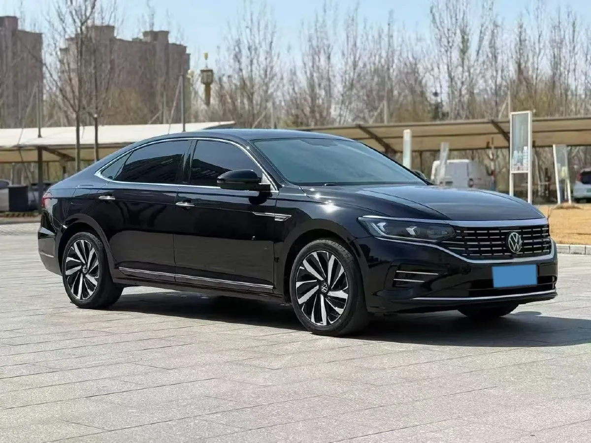2023 Volkswagen Passat 2.0T 186HP L4 7DCT,autocango,china used car exporter,china ev exporter,chinese used car exporter,chinese used ev exporter