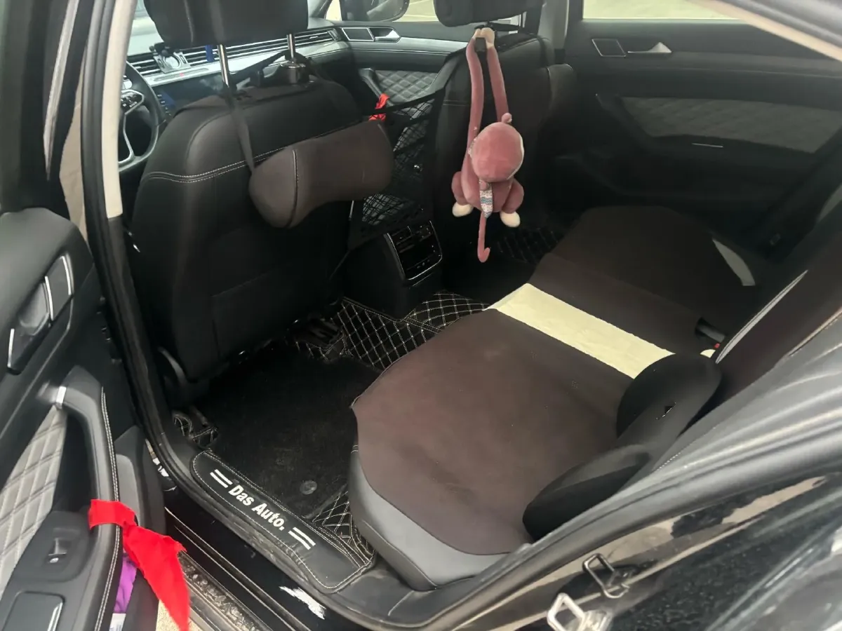 2023 Volkswagen Magotan 1.4T 150HP L4 7DCT,autocango,china used car exporter,china ev exporter,chinese used car exporter,chinese used ev exporter