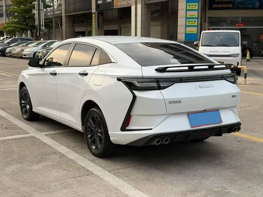 2023 DongFeng Aeolus YiXuan 1.5L 125HP L4 6DCT,autocango,china used car exporter,china ev exporter,chinese used car exporter,chinese used ev exporter
