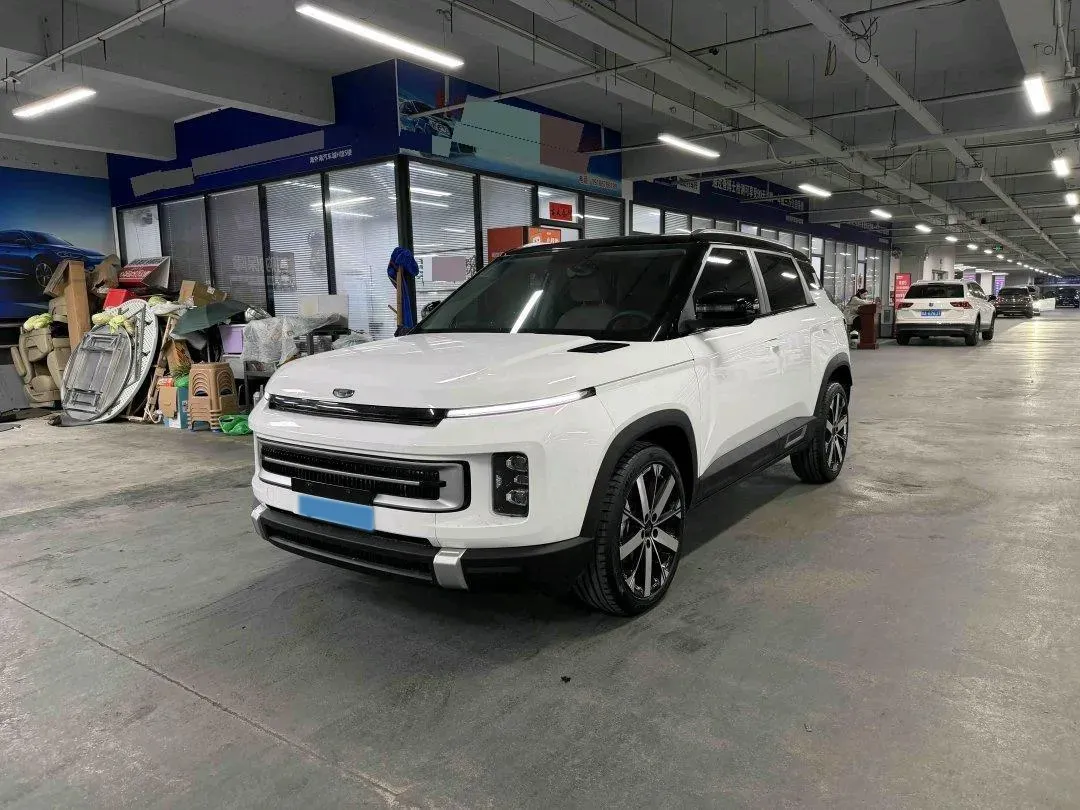 2023 Geely ICON 1.5T 181HP L4 7DCT,autocango,china used car exporter,china ev exporter,chinese used car exporter,chinese used ev exporter