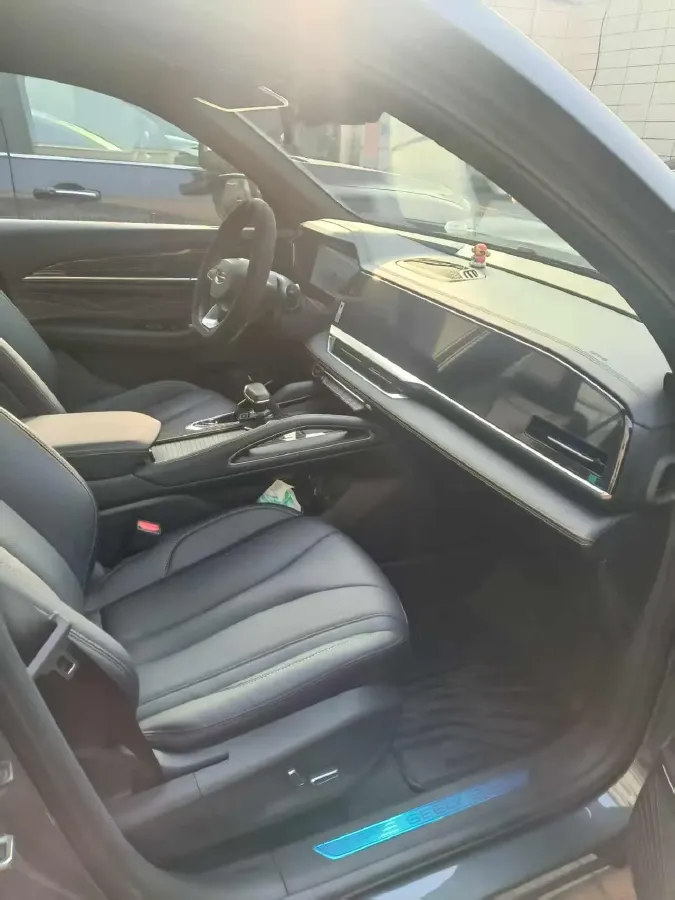 2024 Geely Monjaro 2.0T 218HP L4 7DCT,autocango,china used car exporter,china ev exporter,chinese used car exporter,chinese used ev exporter