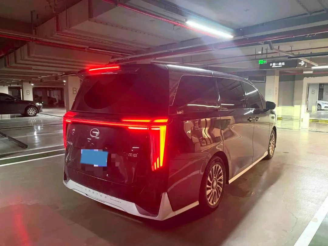 2024 GAC Trumpchi M8 2.0T 252HP L4 8AT,autocango,china used car exporter,china ev exporter,chinese used car exporter,chinese used ev exporter