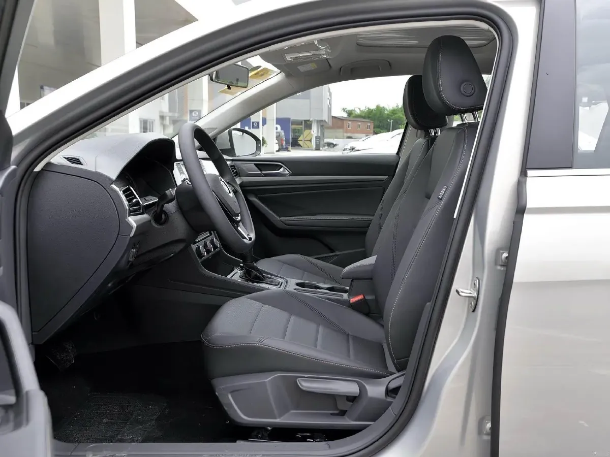 2019 Volkswagen Lavida 1.2T 116HP L4 7DCT,autocango,china used car exporter,china ev exporter,chinese used car exporter,chinese used ev exporter