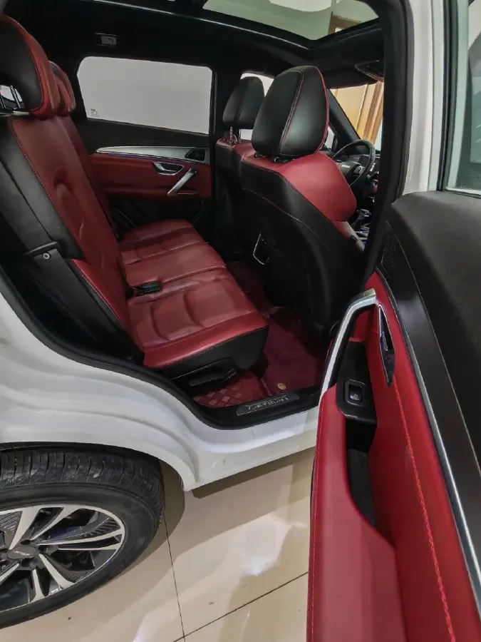 2023 ChangAn Oshan X7 Plus 1.5T 188HP L4 7DCT,autocango,china used car exporter,china ev exporter,chinese used car exporter,chinese used ev exporter