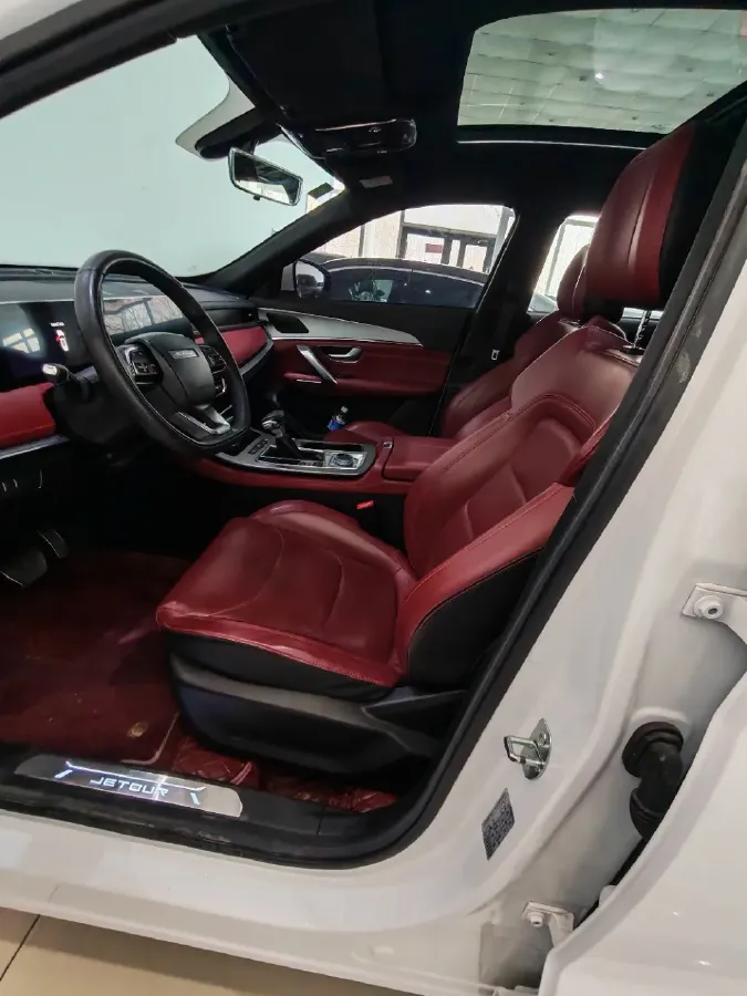 2023 ChangAn Oshan X7 Plus 1.5T 188HP L4 7DCT,autocango,china used car exporter,china ev exporter,chinese used car exporter,chinese used ev exporter