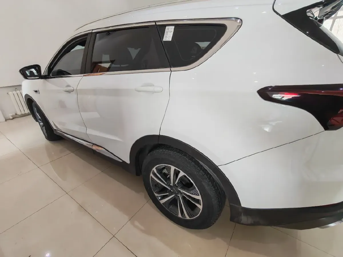 2023 ChangAn Oshan X7 Plus 1.5T 188HP L4 7DCT,autocango,china used car exporter,china ev exporter,chinese used car exporter,chinese used ev exporter