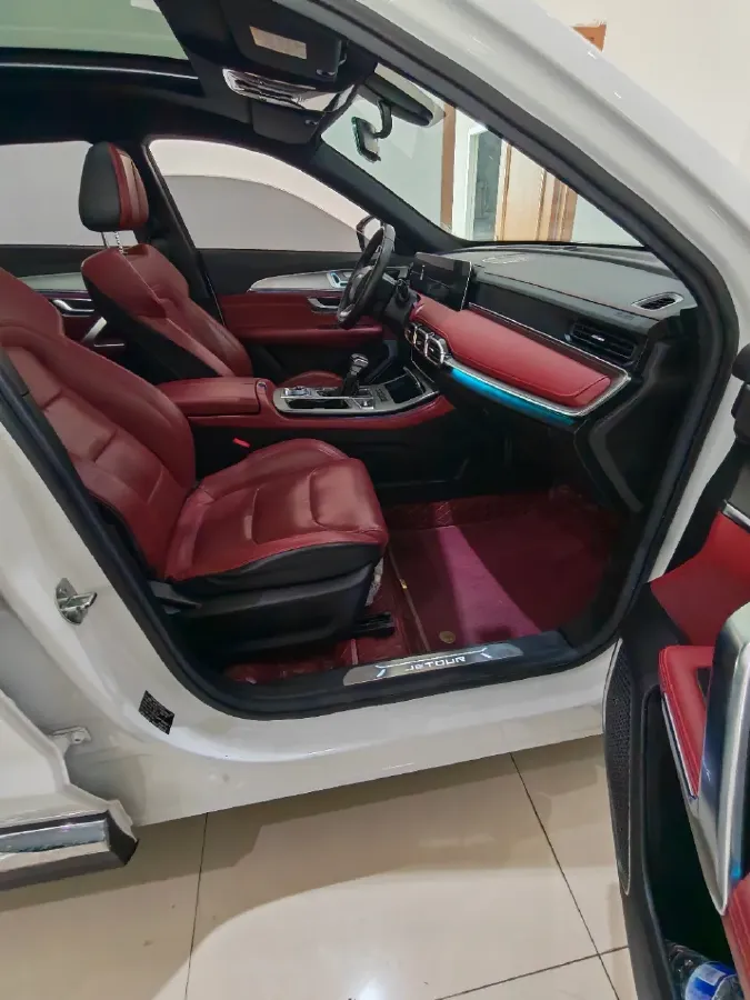 2023 ChangAn Oshan X7 Plus 1.5T 188HP L4 7DCT,autocango,china used car exporter,china ev exporter,chinese used car exporter,chinese used ev exporter