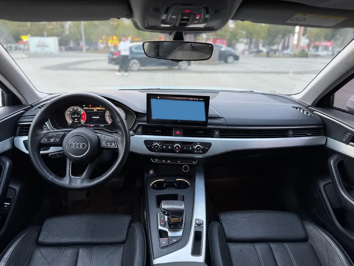 2020 Audi A4L 2.0T 190HP L4 7DCT,autocango,china used car exporter,china ev exporter,chinese used car exporter,chinese used ev exporter