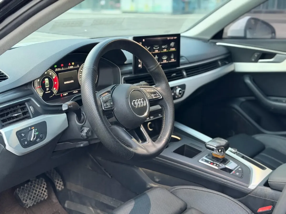 2020 Audi A4L 2.0T 190HP L4 7DCT,autocango,china used car exporter,china ev exporter,chinese used car exporter,chinese used ev exporter