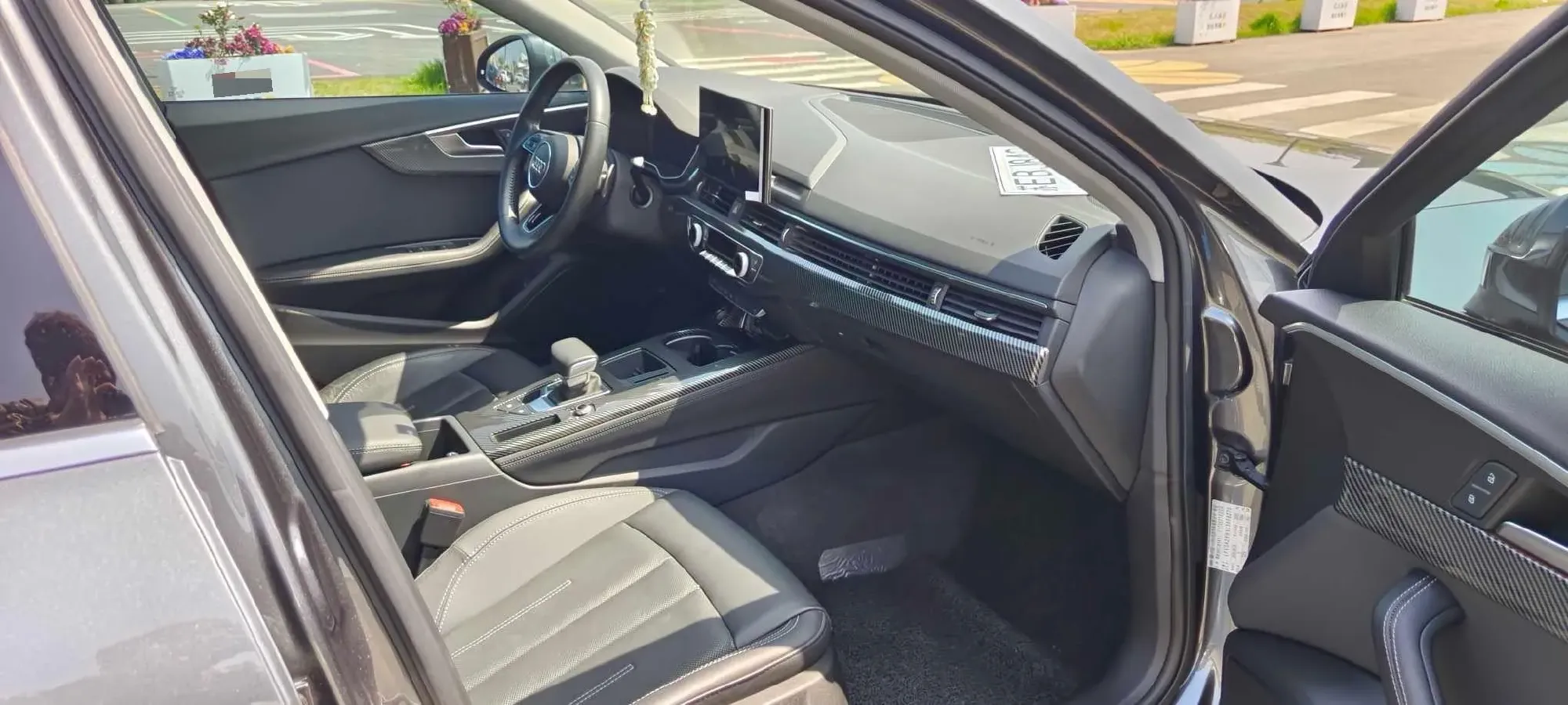 2020 Audi A4L 2.0T 190HP L4 7DCT,autocango,china used car exporter,china ev exporter,chinese used car exporter,chinese used ev exporter