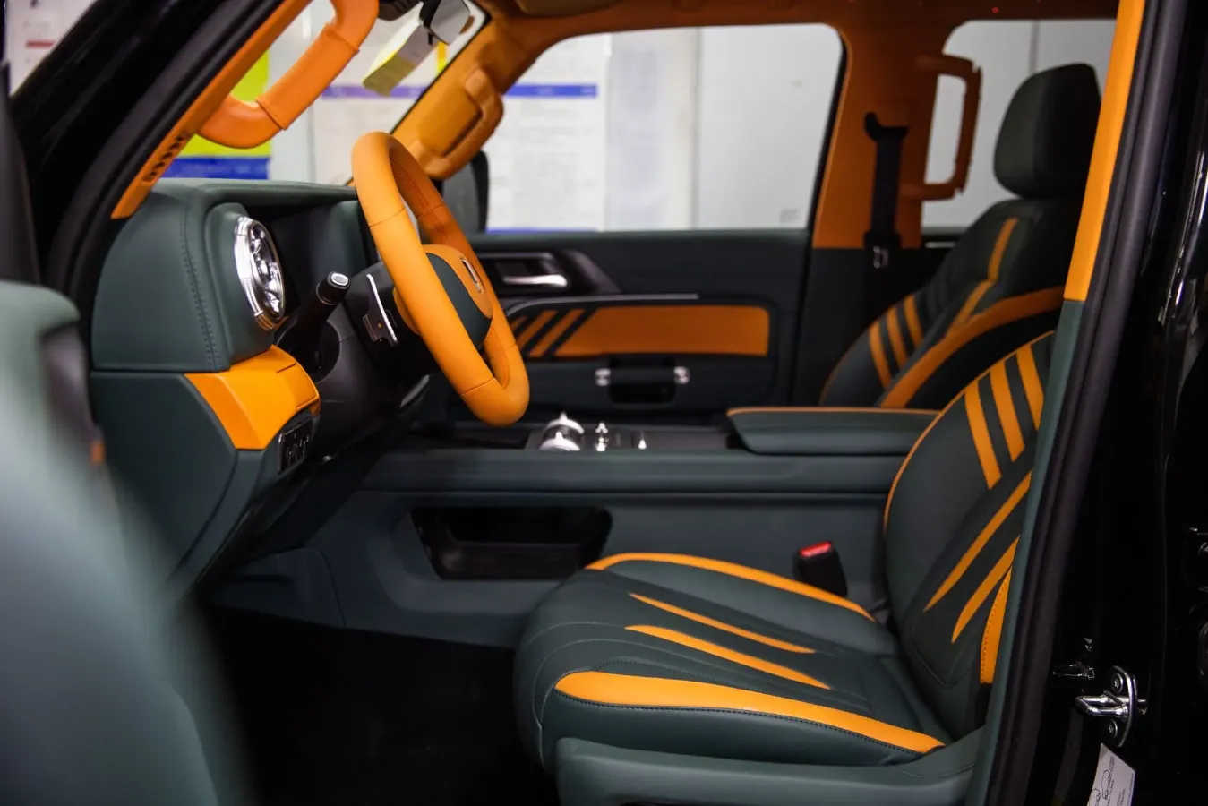 2025 Tank 300 2.0T 227HP L4 9AT,autocango,china used car exporter,china ev exporter,chinese used car exporter,chinese used ev exporter