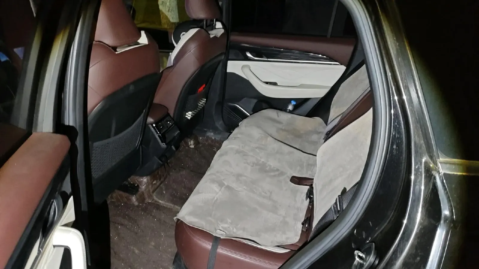 2021 Geely Monjaro 2.0T 218HP L4 7DCT,autocango,china used car exporter,china ev exporter,chinese used car exporter,chinese used ev exporter