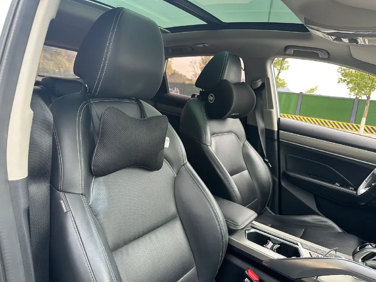 2019 Geely Coolray 1.5T 177HP L3 7DCT,autocango,china used car exporter,china ev exporter,chinese used car exporter,chinese used ev exporter