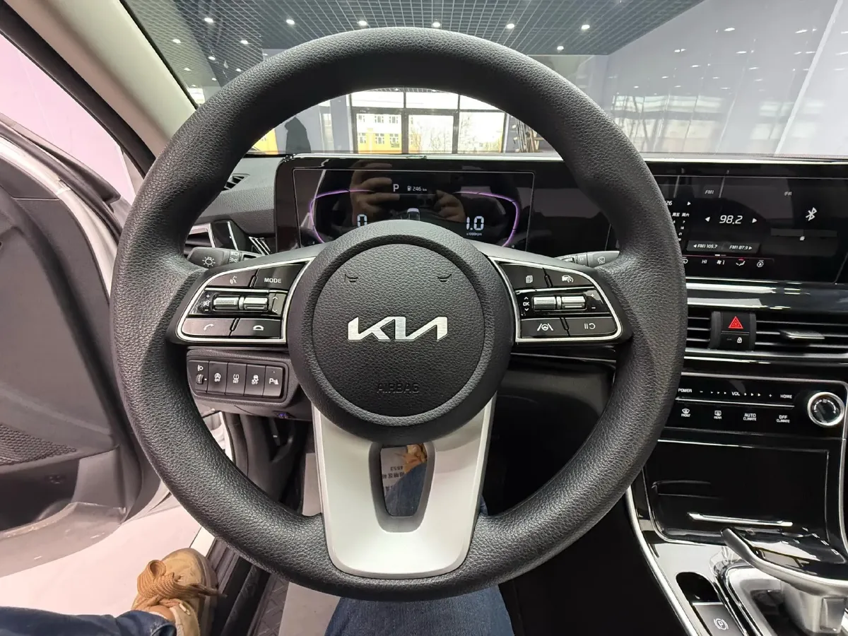 2023 Kia Seltos 1.5L 115HP L4 CVT,autocango,china used car exporter,china ev exporter,chinese used car exporter,chinese used ev exporter