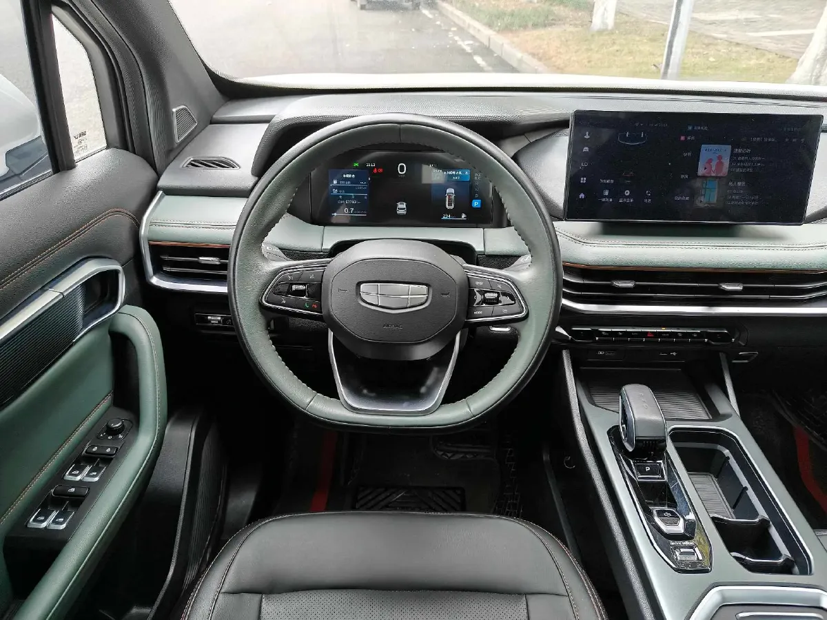 2023 Geely Okavango L 2.0T 218HP L4 7DCT,autocango,china used car exporter,china ev exporter,chinese used car exporter,chinese used ev exporter