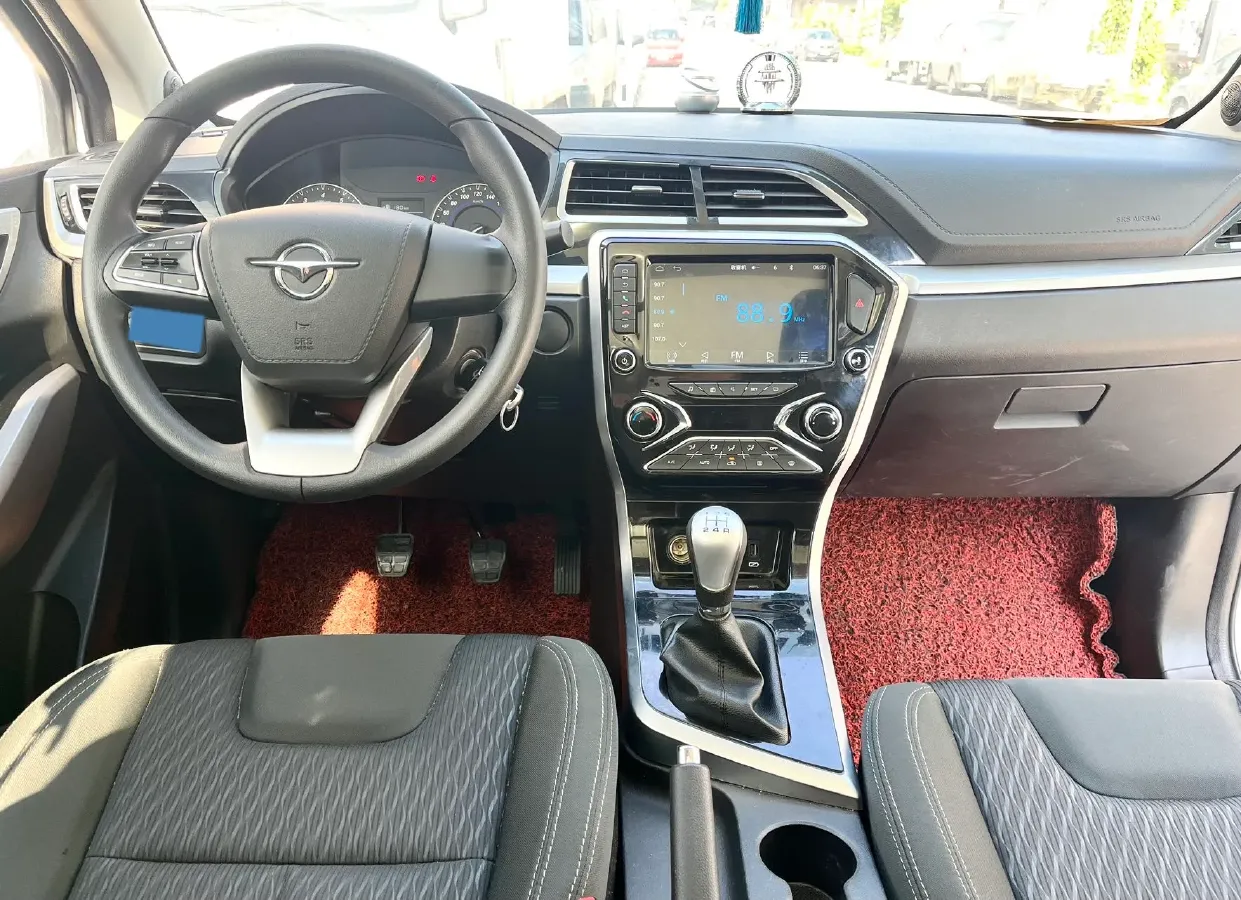 2018 HaiMa S5 Young Edition 1.6L 122HP L4 5MT,autocango,china used car exporter,china ev exporter,chinese used car exporter,chinese used ev exporter