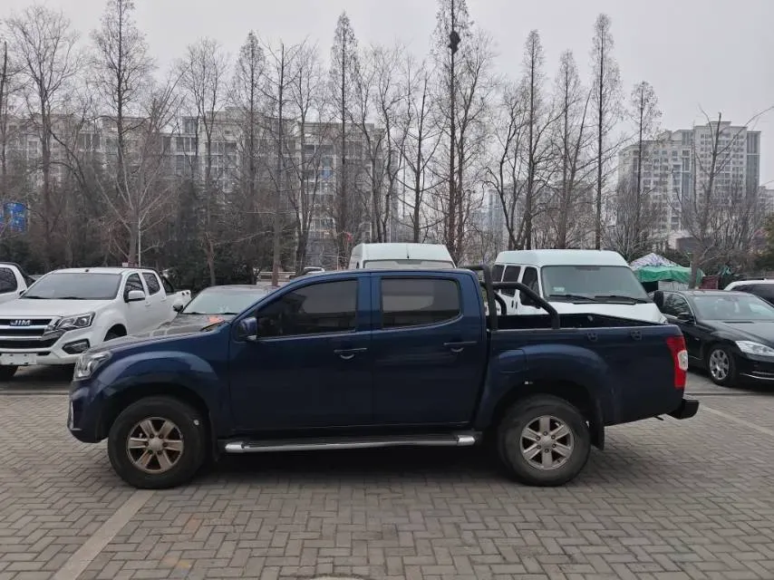 2020 Isuzu RE-MAX Jim 2.8T 120HP L4 5MT,autocango,china used car exporter,china ev exporter,chinese used car exporter,chinese used ev exporter