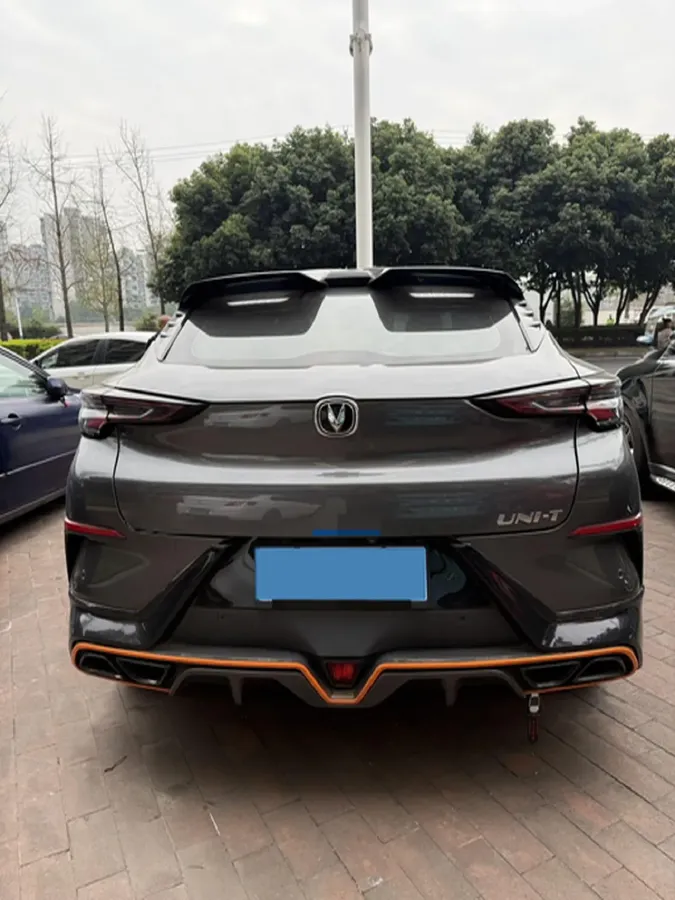 2022 ChangAn UNI-T 1.5T 188HP L4 7DCT,autocango,china used car exporter,china ev exporter,chinese used car exporter,chinese used ev exporter