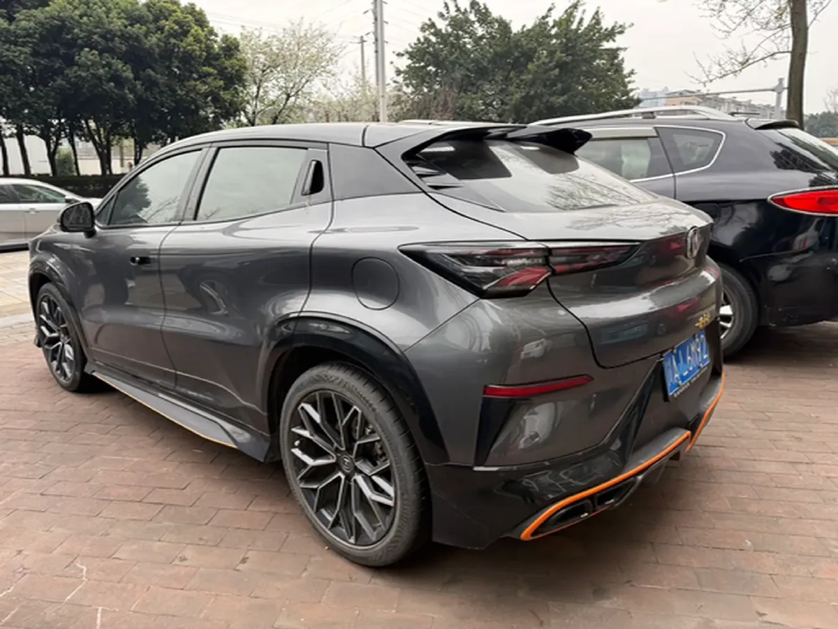 2022 ChangAn UNI-T 1.5T 188HP L4 7DCT,autocango,china used car exporter,china ev exporter,chinese used car exporter,chinese used ev exporter