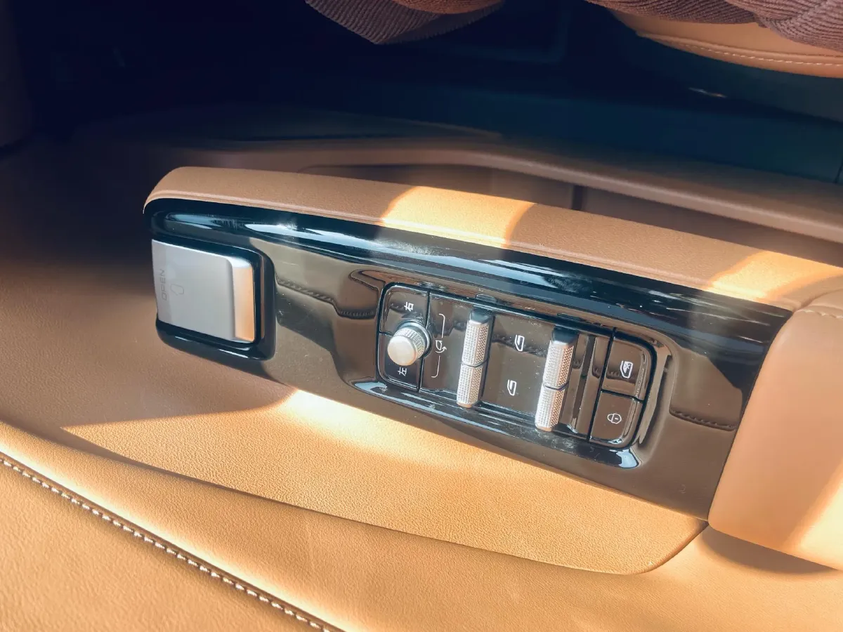 2025 BYD Sea Lion 05 DM-i 1.5L 101HP L4 E-CVT PHEV 18.3KWH,autocango,china used car exporter,china ev exporter,chinese used car exporter,chinese used ev exporter