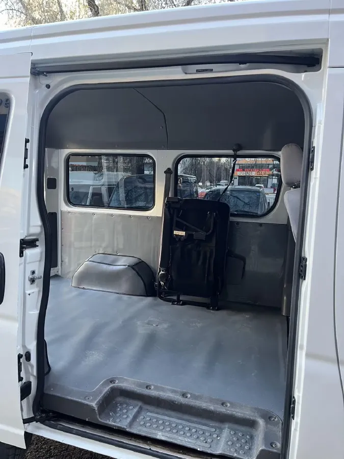 2019 JMC YuHu 5 2.0T 142HP L4 6MT,autocango,china used car exporter,china ev exporter,chinese used car exporter,chinese used ev exporter