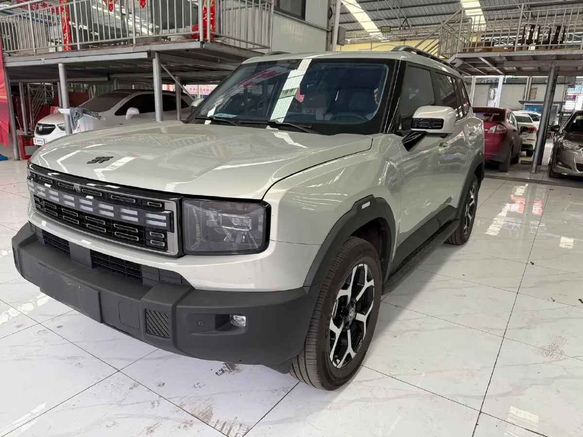 2025 MAXUS XinTu V70 2.0T 150HP L4 9AT,autocango,china used car exporter,china ev exporter,chinese used car exporter,chinese used ev exporter